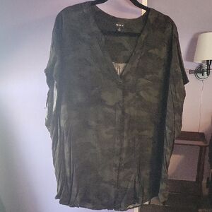 Camo top